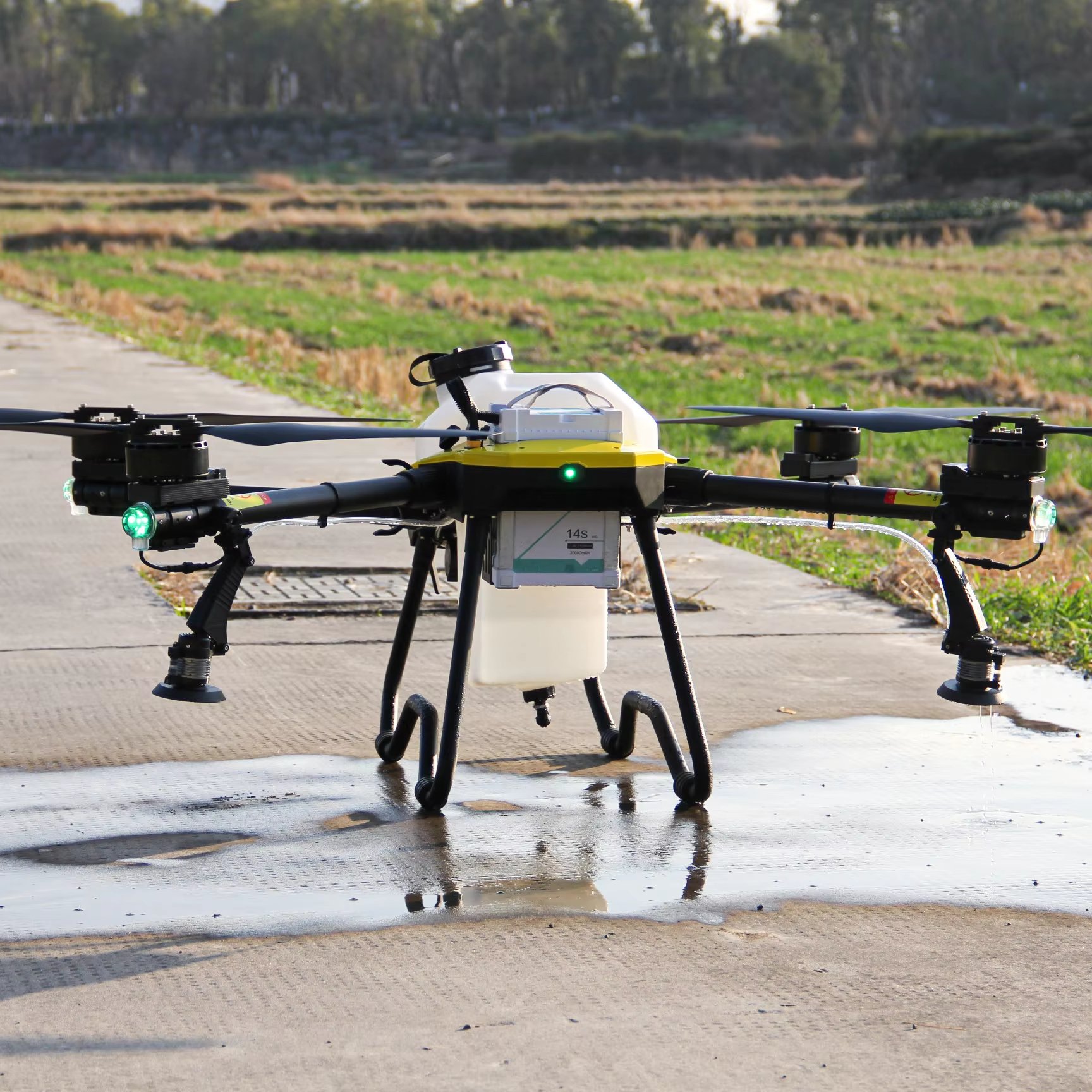 Wholesale Best Price Agricultural UAV Drone Accessories Pesticide Spraying Fumigation Farm Sprayer Core Battery Engine