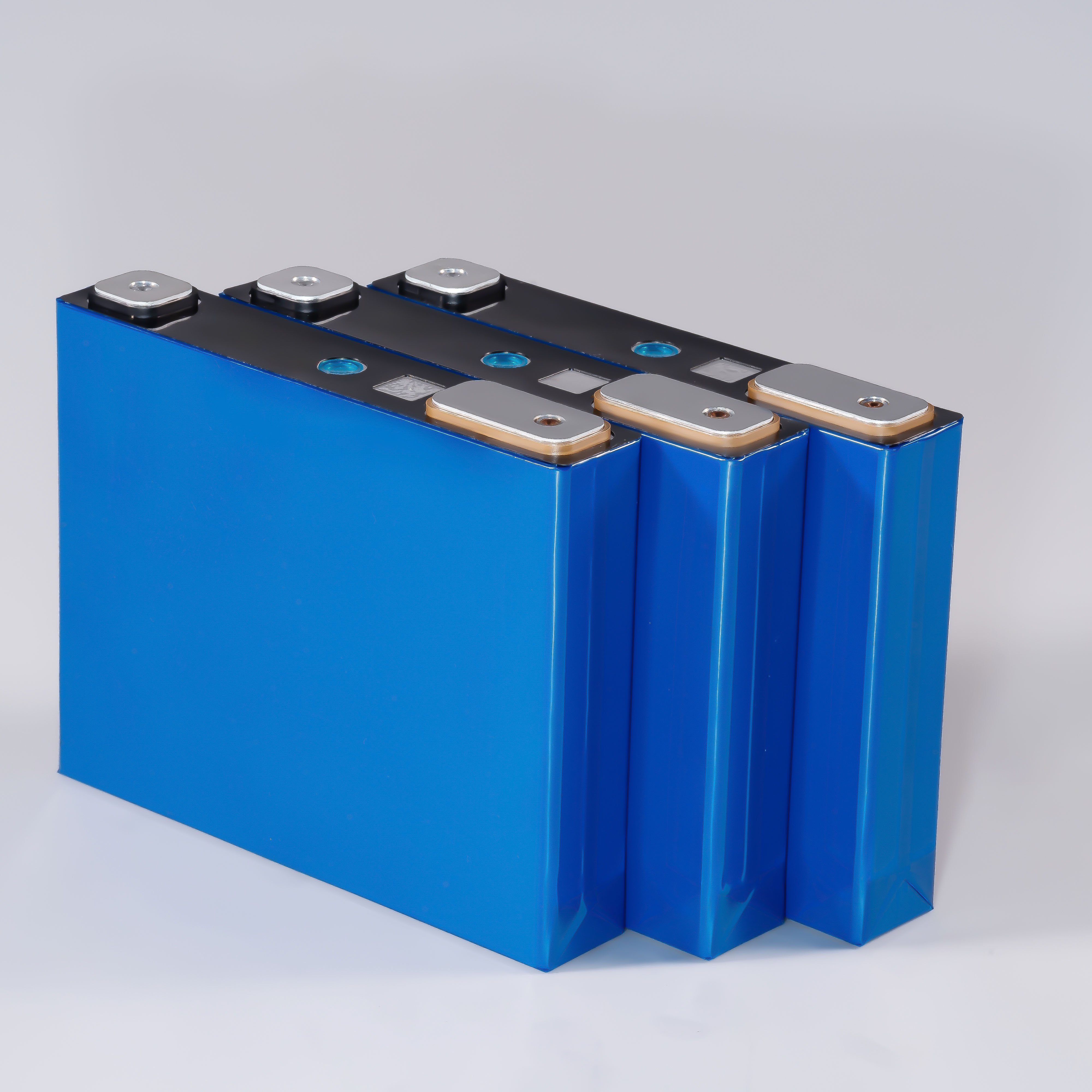 New energy 3.2V52Ah lithium battery electronic accessories wholesale rechargeable Li-ion Battery For Electric Power Systems