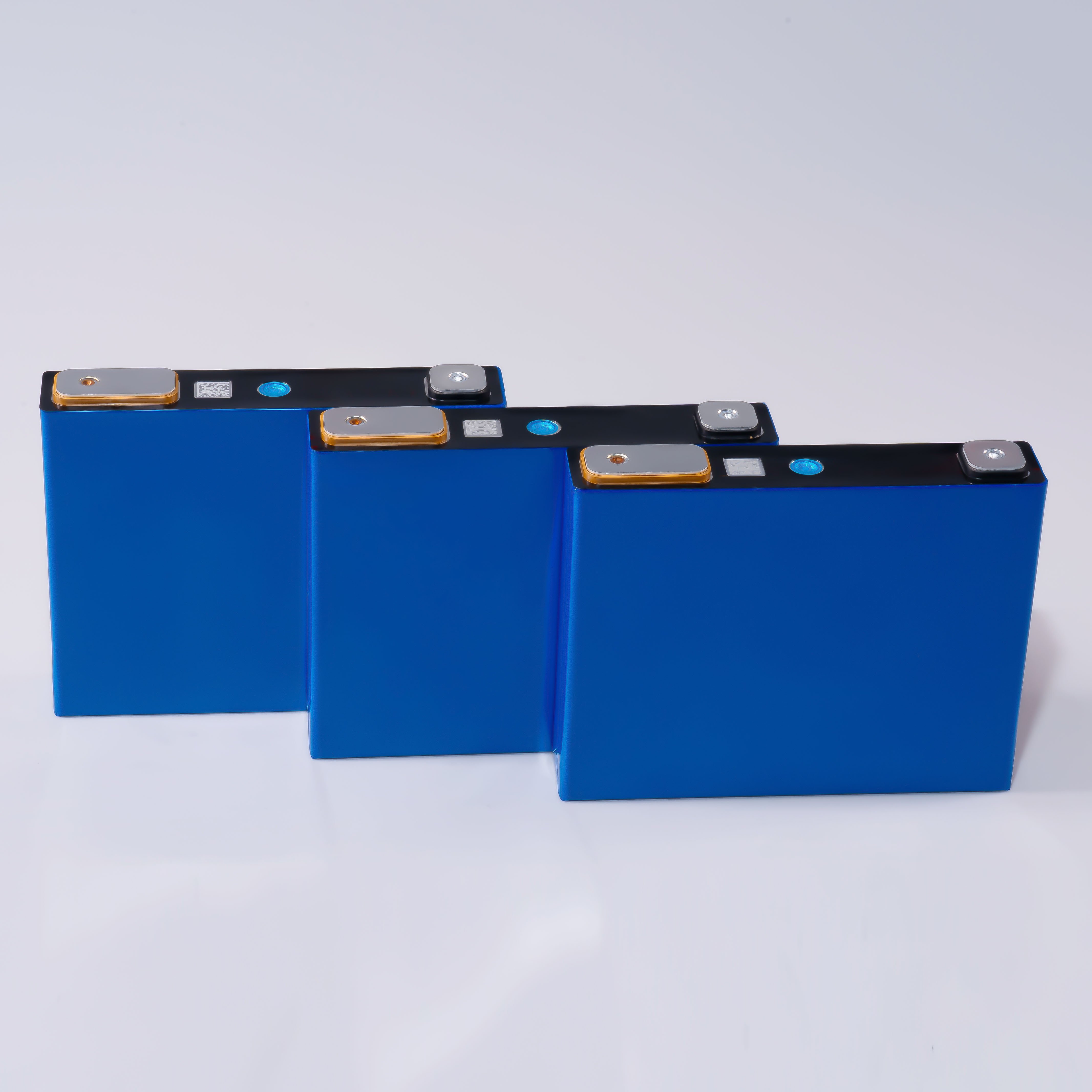 New energy 3.2V52Ah lithium battery electronic accessories wholesale rechargeable Li-ion Battery For Electric Power Systems