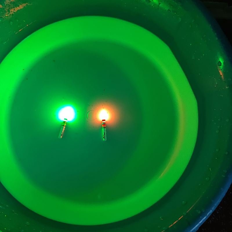 free sample wholesale Night Fishing Light No Battery Led Fishing Light Stick Starlight Fishing Glow Sticks Float Accessory