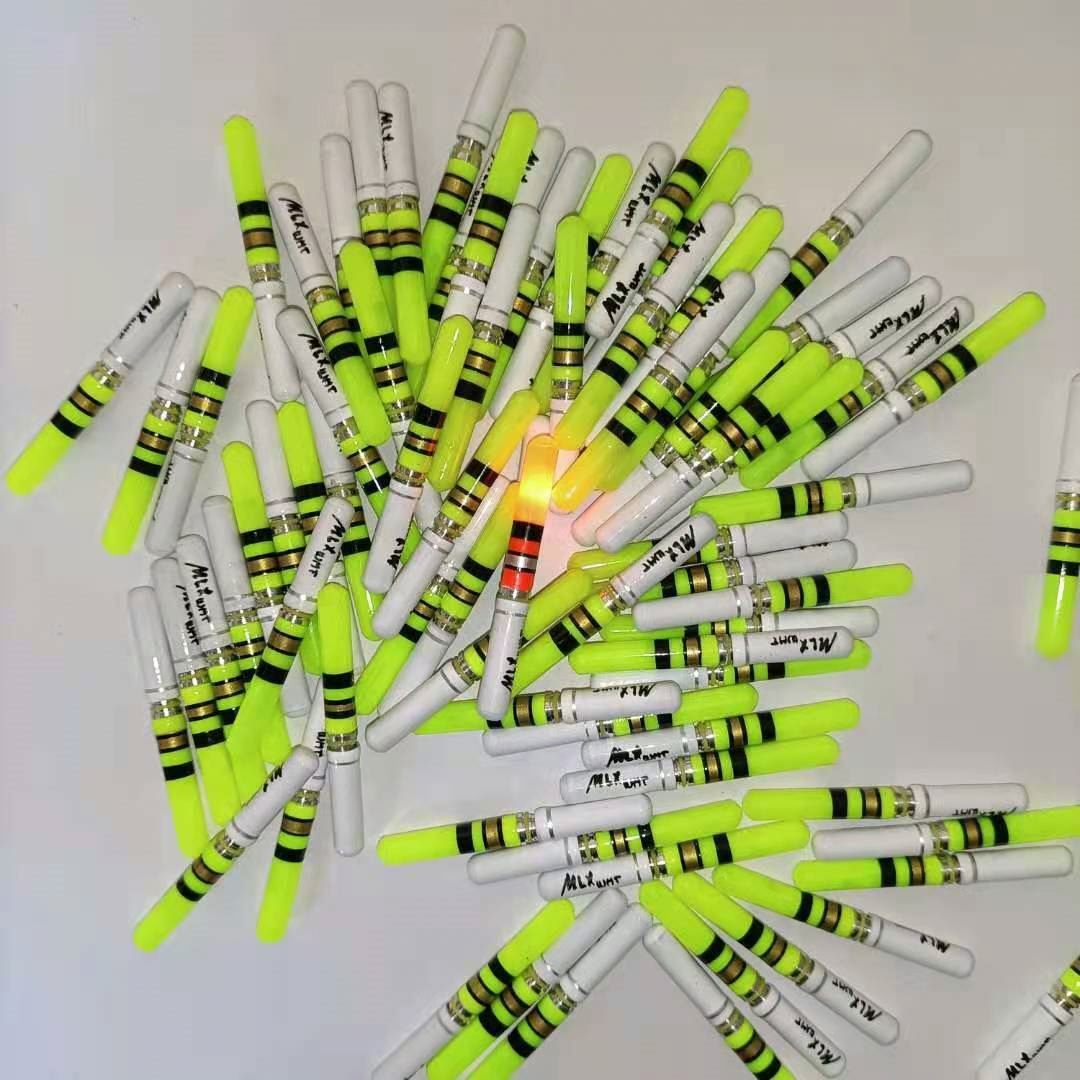 free sample wholesale Night Fishing Light No Battery Led Fishing Light Stick Starlight Fishing Glow Sticks Float Accessory