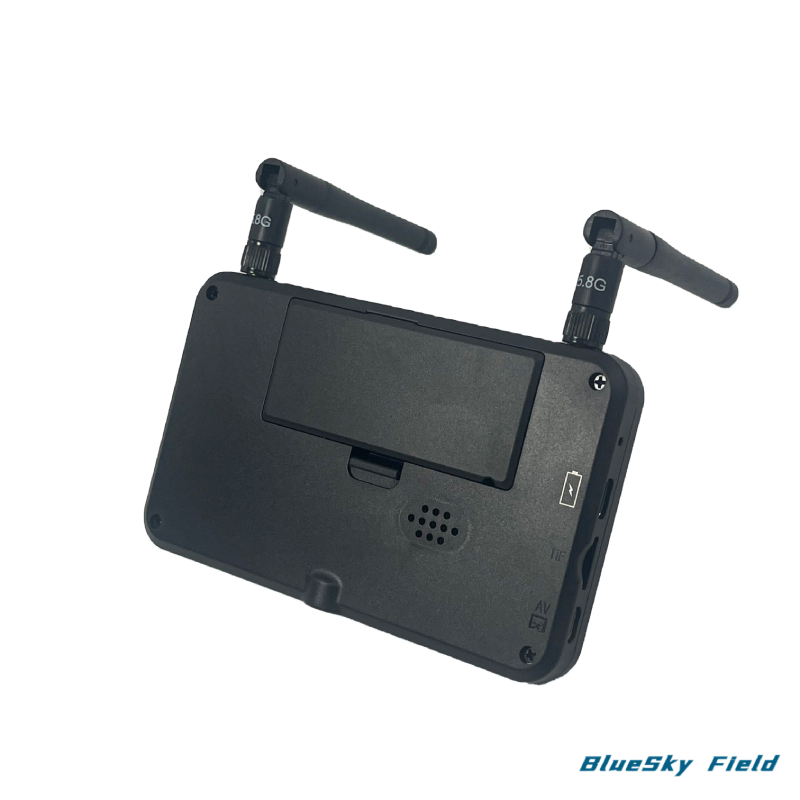 BlueSkyField 5.8G FPV Monitor with DVR 4.3 Inch LCD Display 16:9 30FPS Built-in Battery Can Record Monitoring