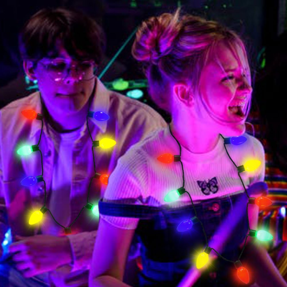 Light Up Necklace Toys for Kids Adults Flashing Glow in The Dark Necklace With Bulb Party Favors Supplies Decoration Accessories