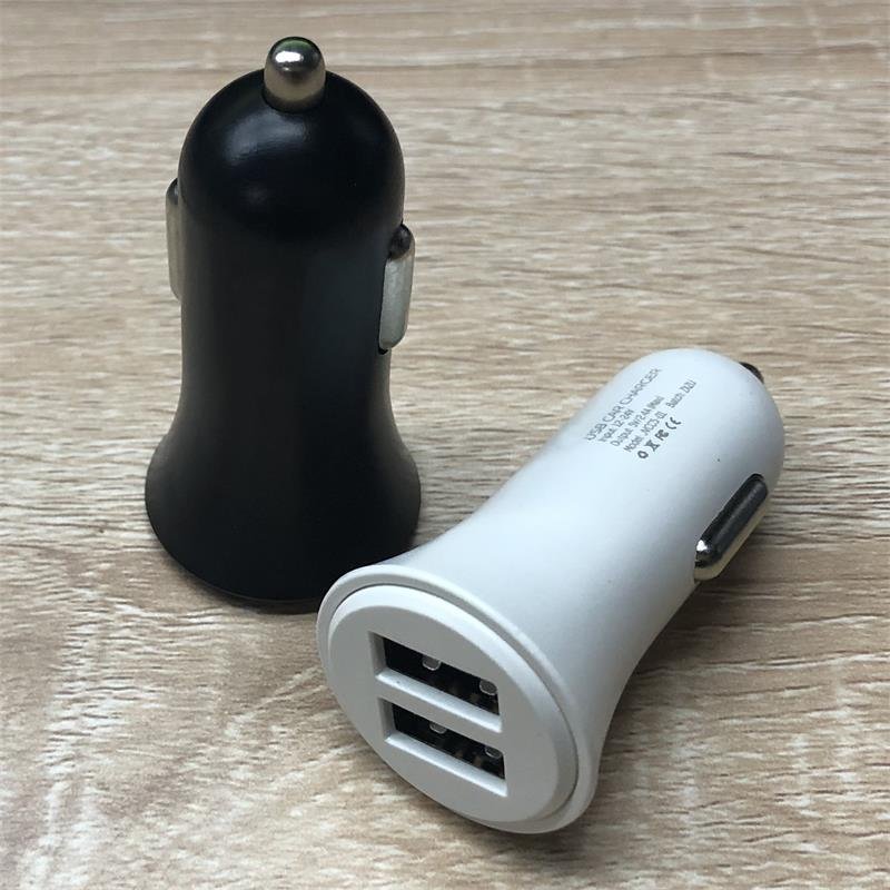 Universal Car USB Power Adapter 12V Car Battery Charger Mobile Phone Accessory 12W 2.4 Amp Dual USB Car Charger