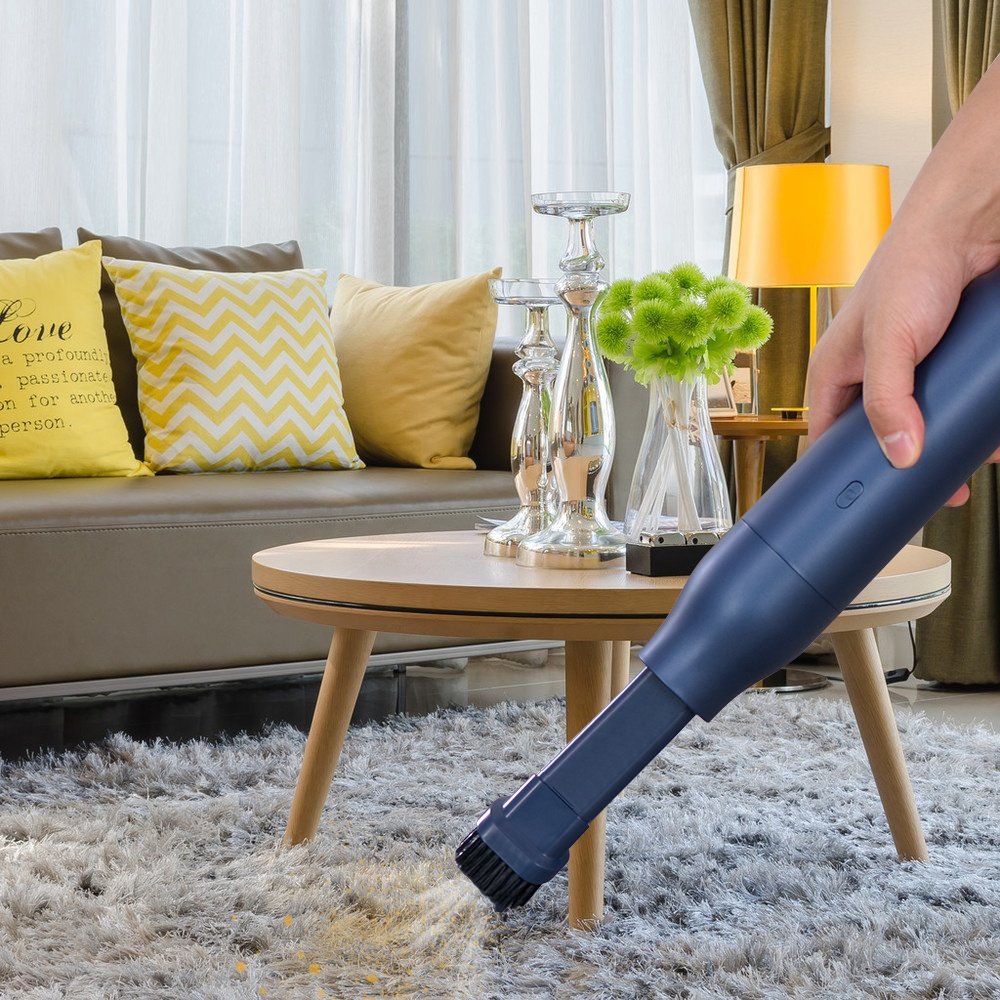 New style popular design 2022 mini car vacuum cleaner portable handheld home office pet custom dry