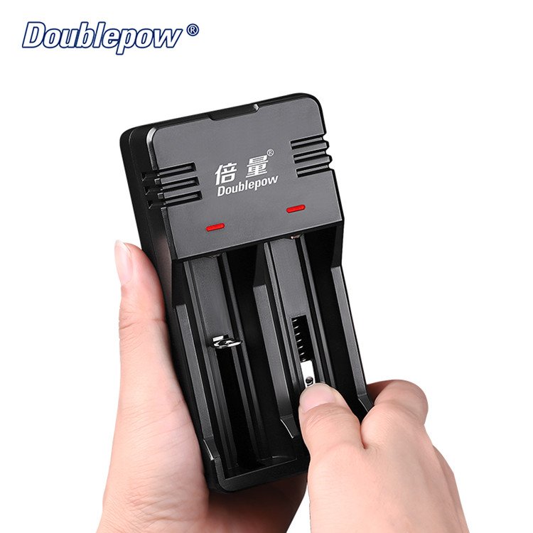Universal 2-Slot USB Fast Charger 3.7v Lithium-ion Battery Adapter 18650 8650 10440 14500 16340 17650 18500 Battery Accessories