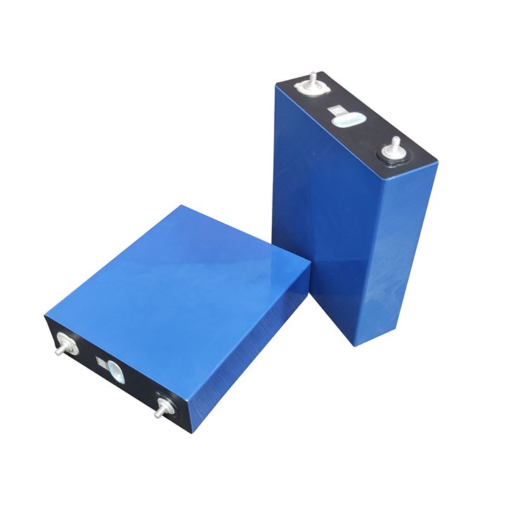 Deep cycle times rechargeable lithium iron phosphate 3.2v 100ah lifepo4 solar battery with accessories