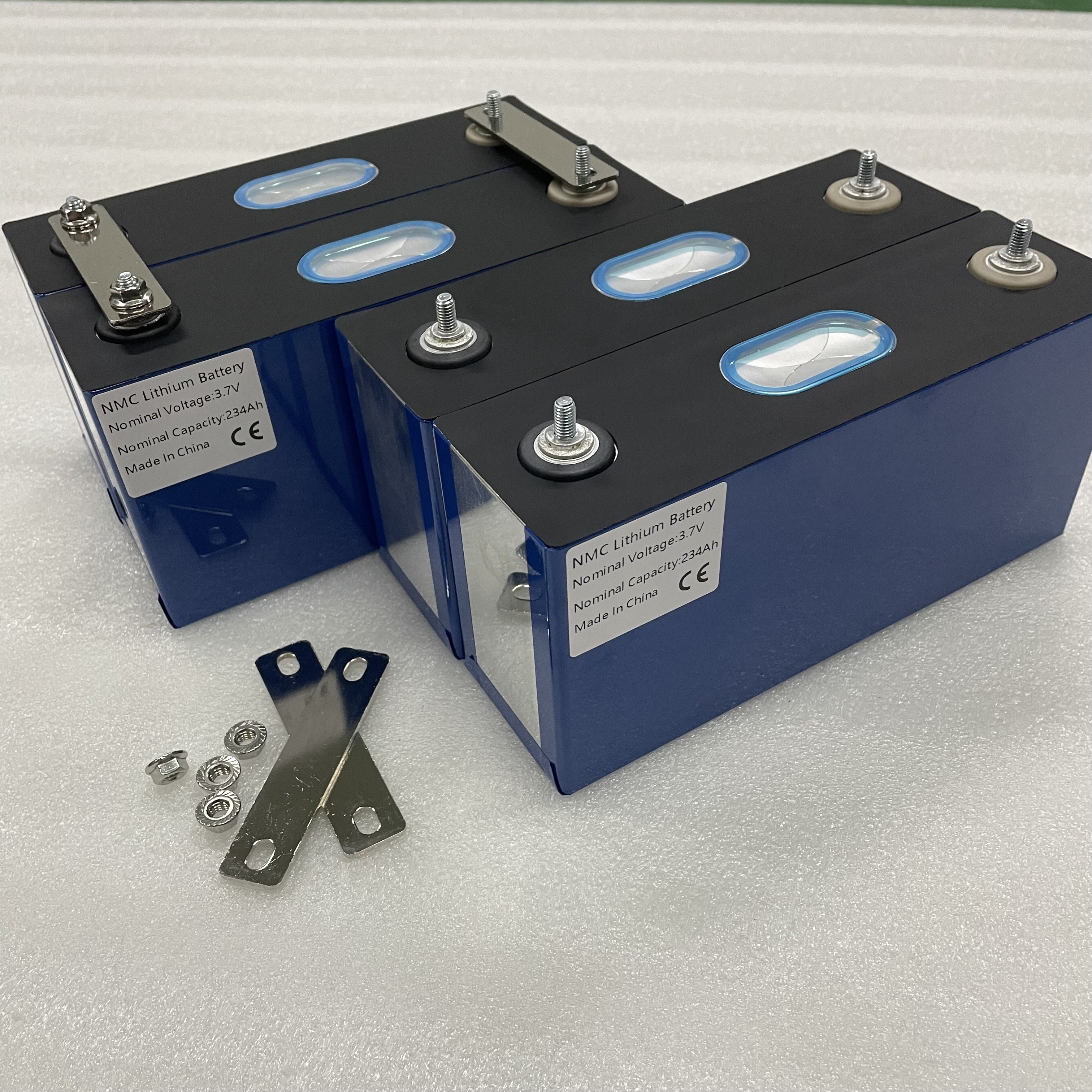 Brand New CATL NMC Cells Prismatic 3.7V 234Ah 240Ah Lithium Battery With Accessories For Power System
