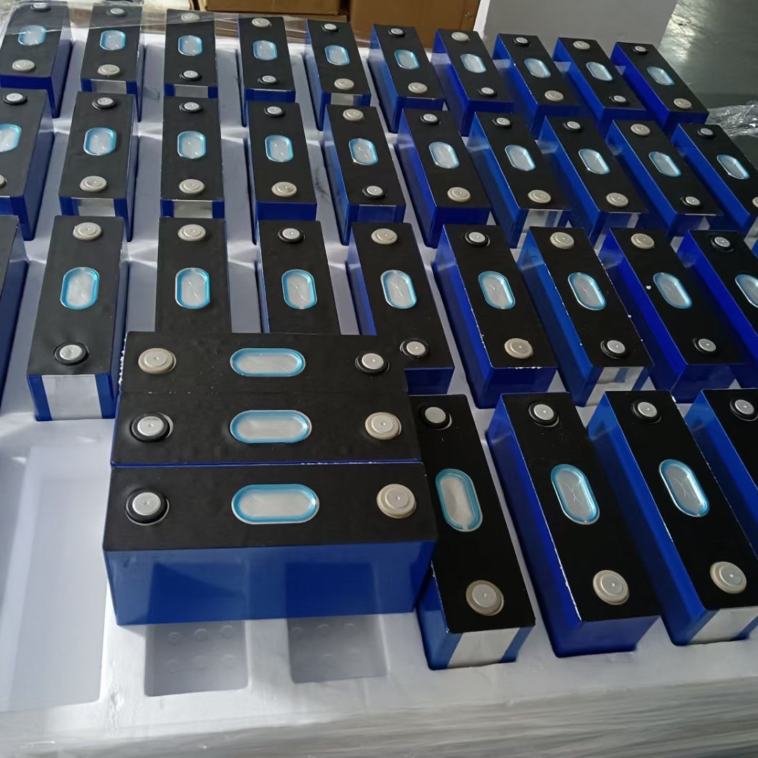 Brand New CATL NMC Cells Prismatic 3.7V 234Ah 240Ah Lithium Battery With Accessories For Power System