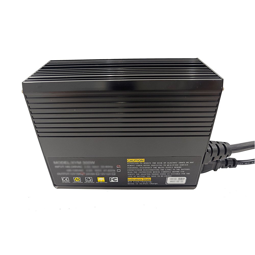Best Selling 12V Golf Cart Battery Charger Car Battery Recharger 10A 15A LI-on Lead Acid Accessories