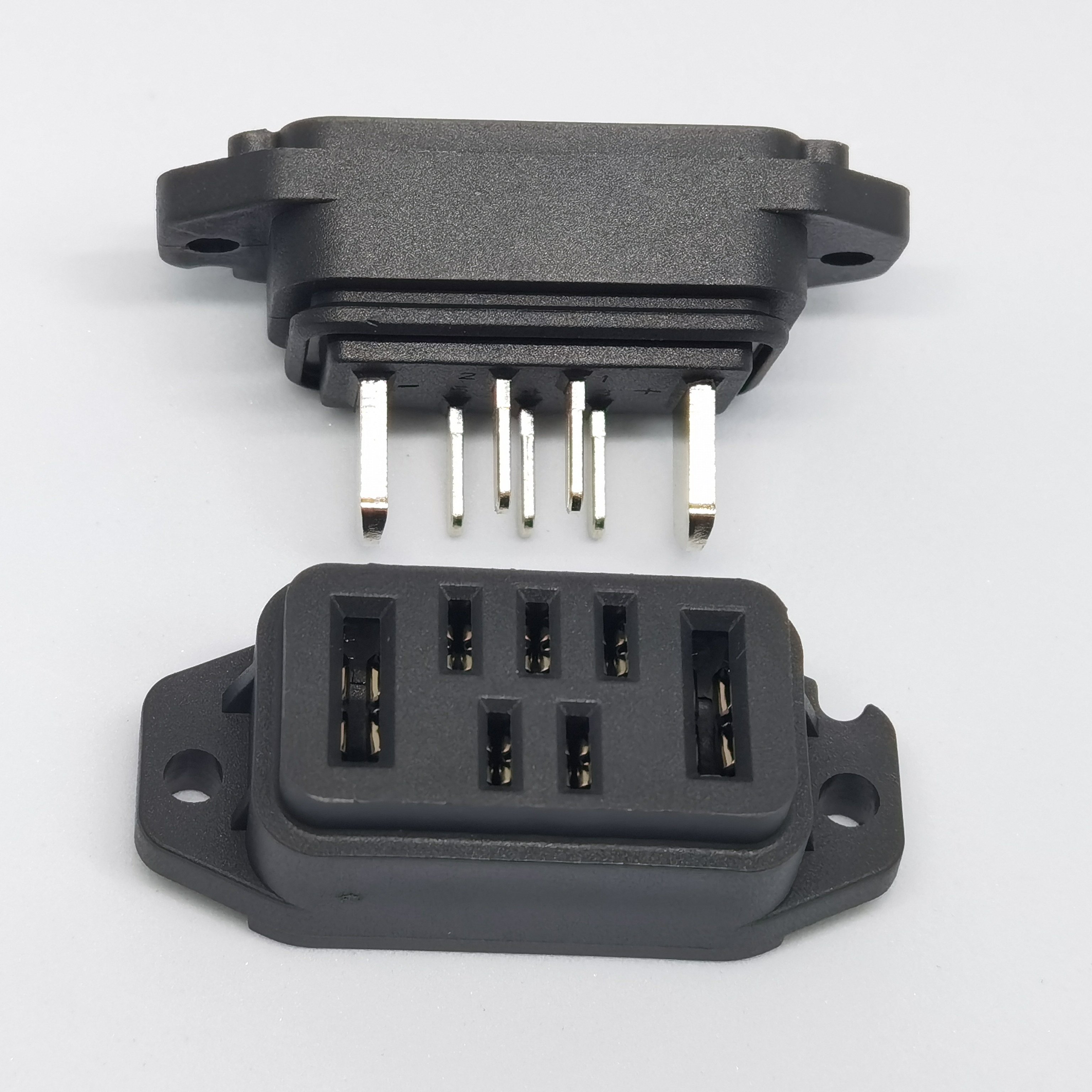 DGDTE High Quality Battery Connector For Electric Scooter With Customizable High Current 40A/Pin