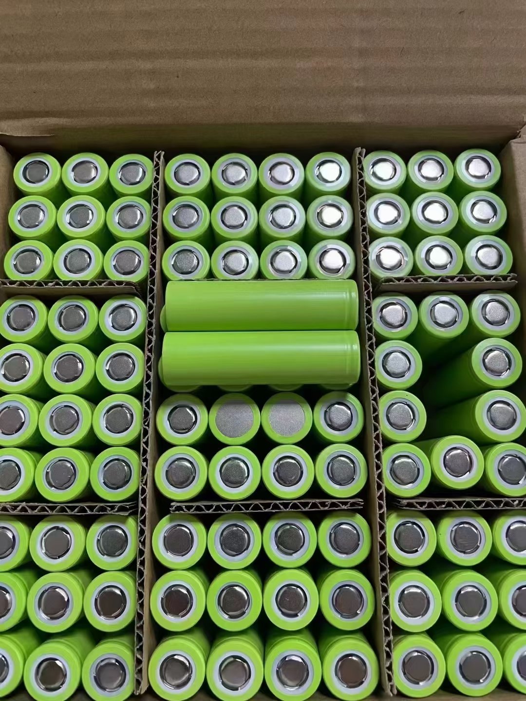 2022 Factory Direct 18650 Battery 1500mAh 2000mAh 2200mAh 2600mAh 3000mAh 3200mAh 3500mAh 3.7V NCM Lithium Li ion battery