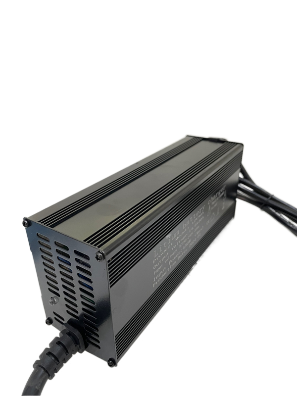 14.6v10A 20A 30A 40A 29.2V 10A 15A 20A 58.4V 10A 25A 20A charger LiFepo4 NMC Lithium battery charger