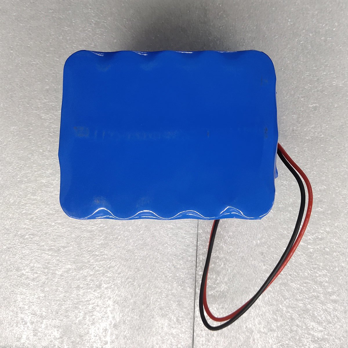 18650 21700 32700 Cell Battery Pack 3.2V 3.7V 7.4V 11.1V 12.8V 2000mAh 4500mAh 6000mAh Lithium Ion Battery Pack
