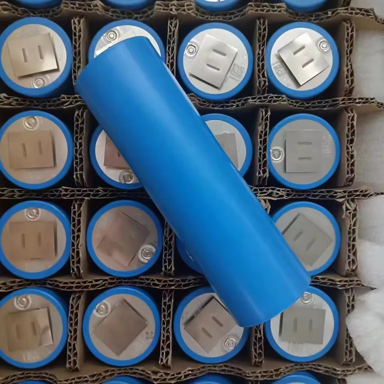 High Quality Original C40 40135 Lifepo4 Cell Cylindrica Lifepo4 40135 20Ah 3.2V Lithium Ion Battery For Electrical Tools