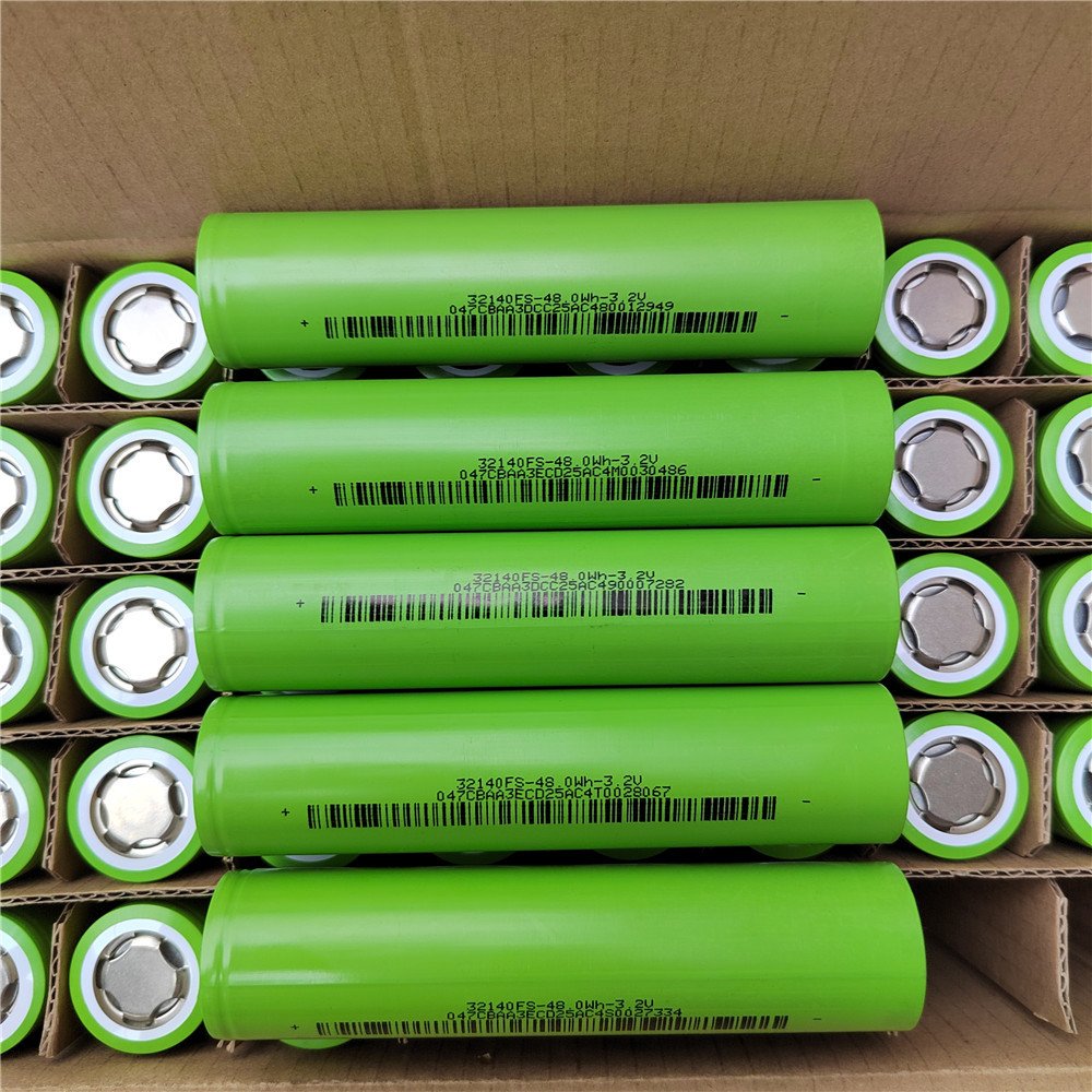 Hot sale LiFePO4 32140 33140 3.2V 15Ah Cylindrical lfp Cell for Energy Storage E-scooter EV ESS Battery