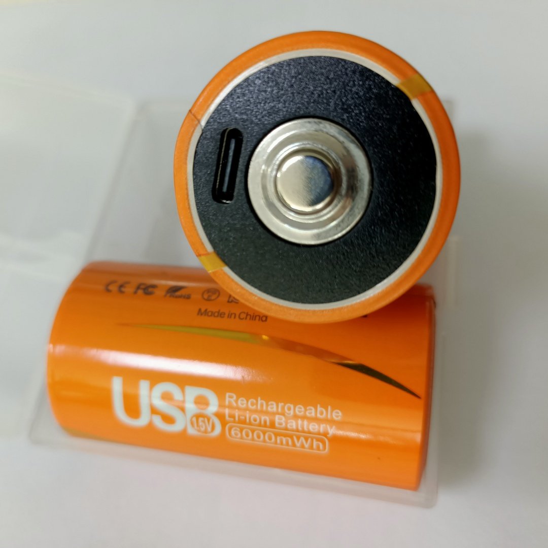 Long Shelf Life 6000mAh rechargeable battery 1.5v charger type c pack Lithium battery usb type C battery