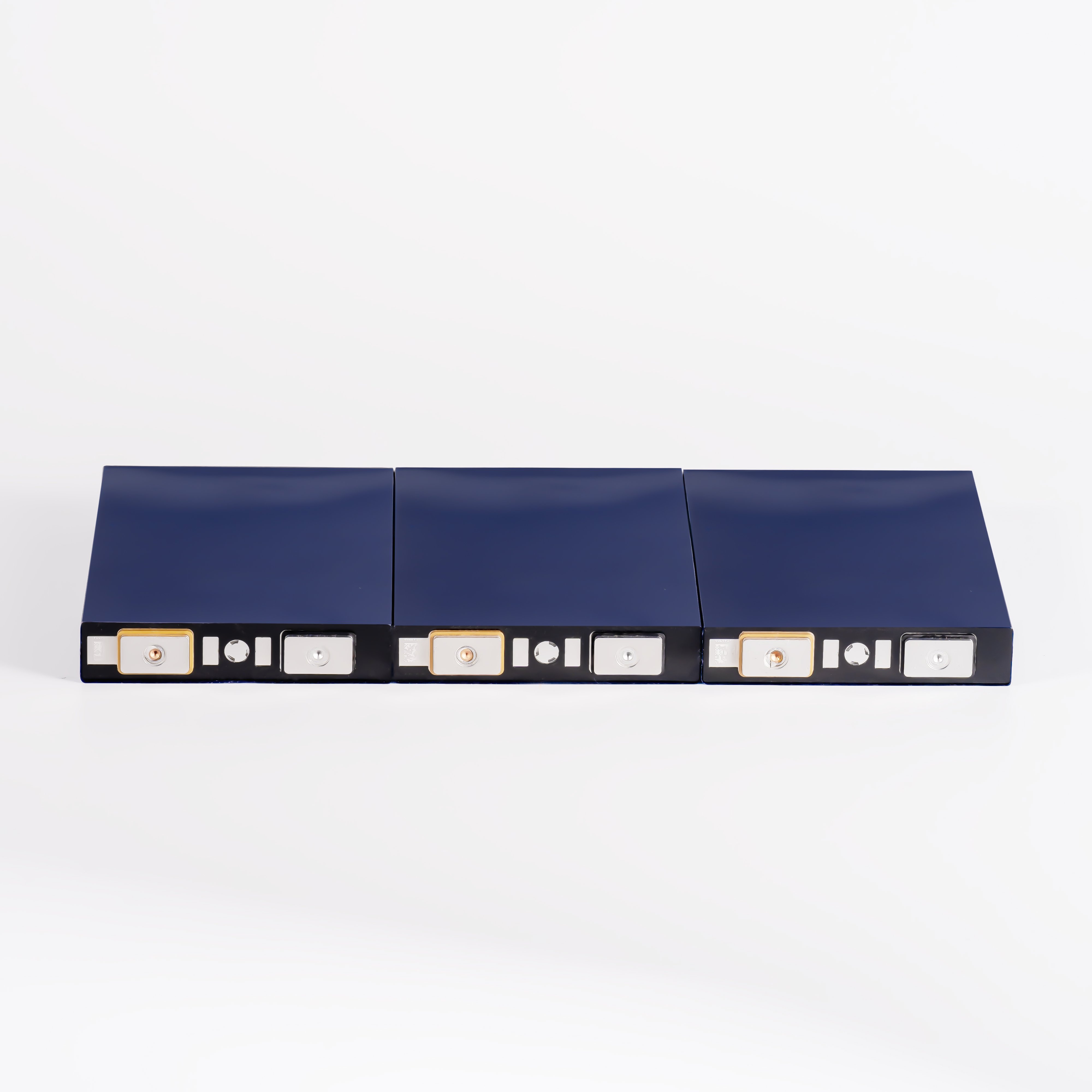 good quality high performance Grade A 3.2V 27Ah Lifepo4 lithium battery cell