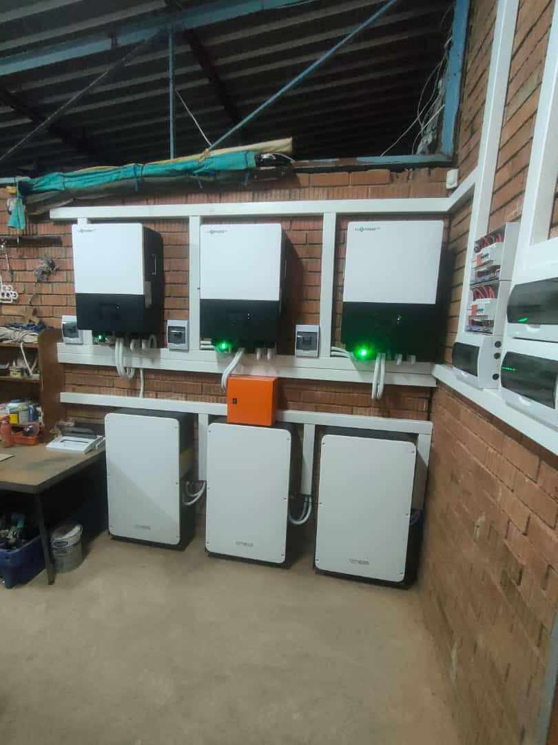 Dyness Powerbox Lithium Battery Lifepo4 Battery Pro 48v 51.2 Volt 200ah Tesla Pv Powerwall 10kwh IP65 0.5C Fast Charging CN;SHA