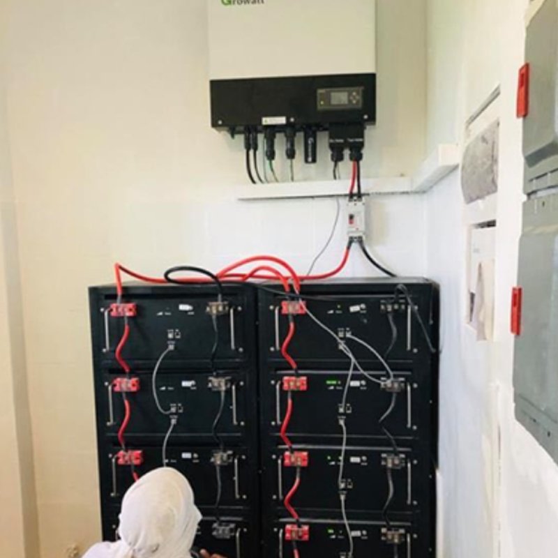 Rack Mount Phosphate Battery Solarbatterie 48v 100ah 200ah Llifepo4 51.2v 5kw Lifepo4 Lithium Ion Solar Storage Batteries