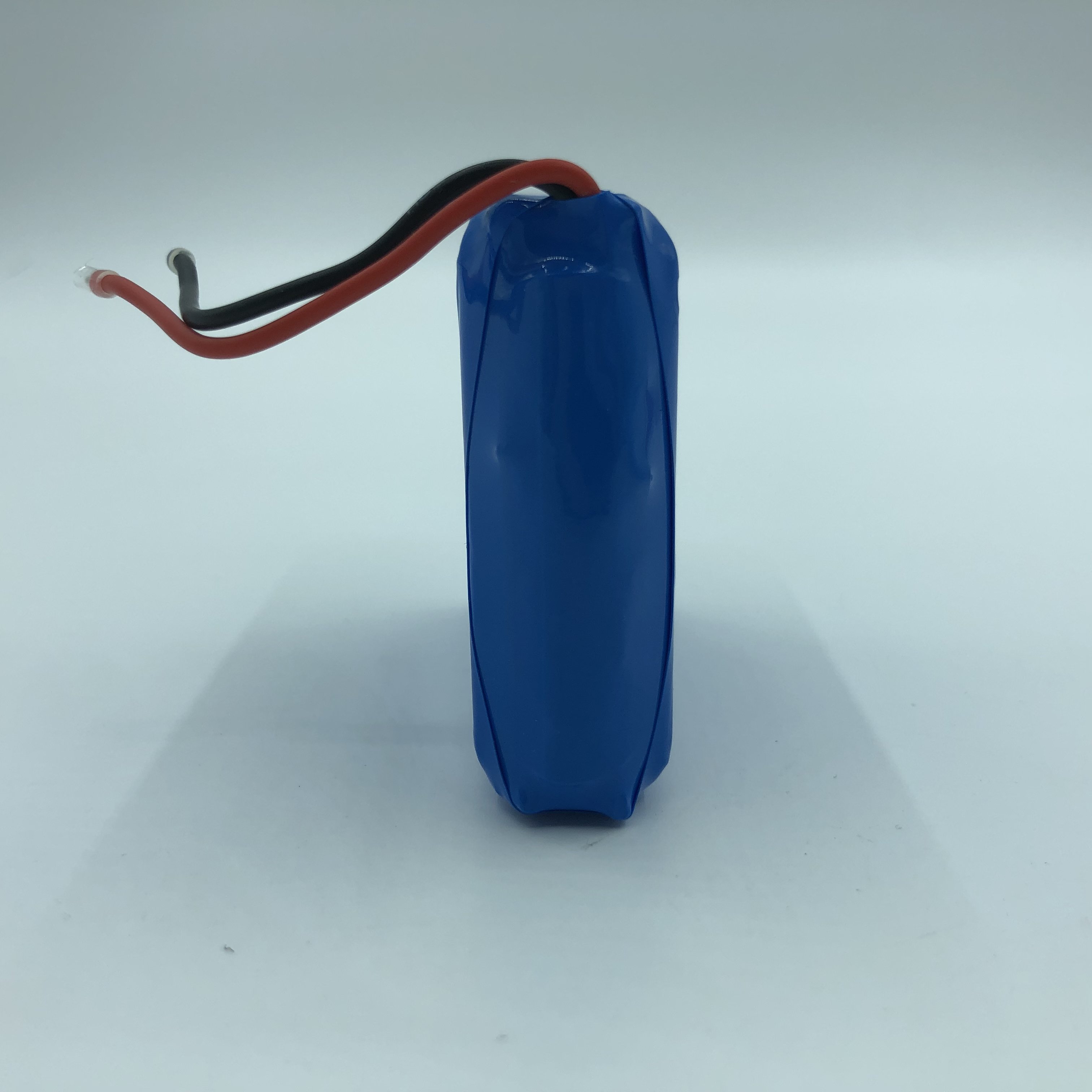 China Manufacturer 195565 10000mAh Lithium Ion Batteries 7.4V New Arrival Small Lithium Ion Batteries
