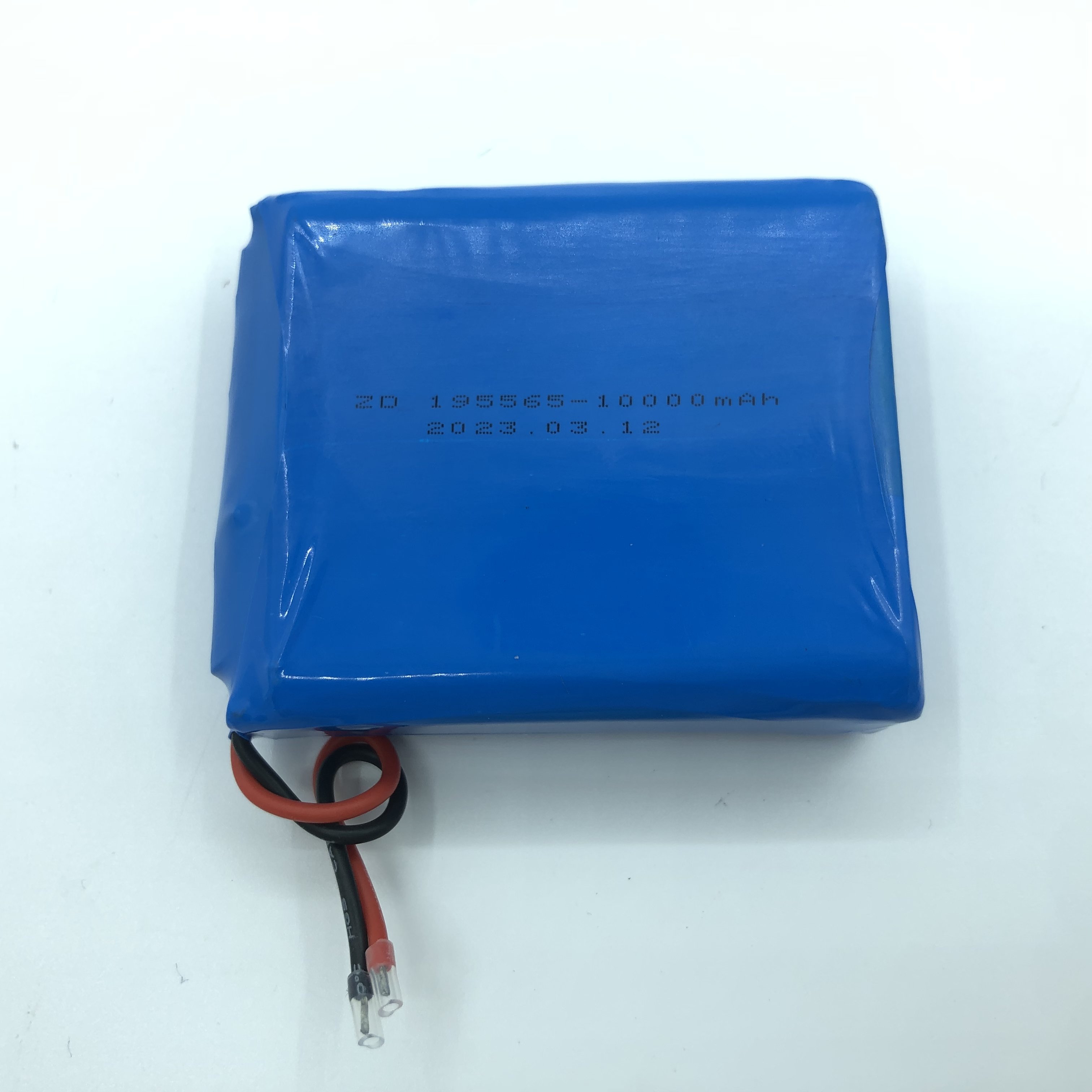 China Manufacturer 195565 10000mAh Lithium Ion Batteries 7.4V New Arrival Small Lithium Ion Batteries