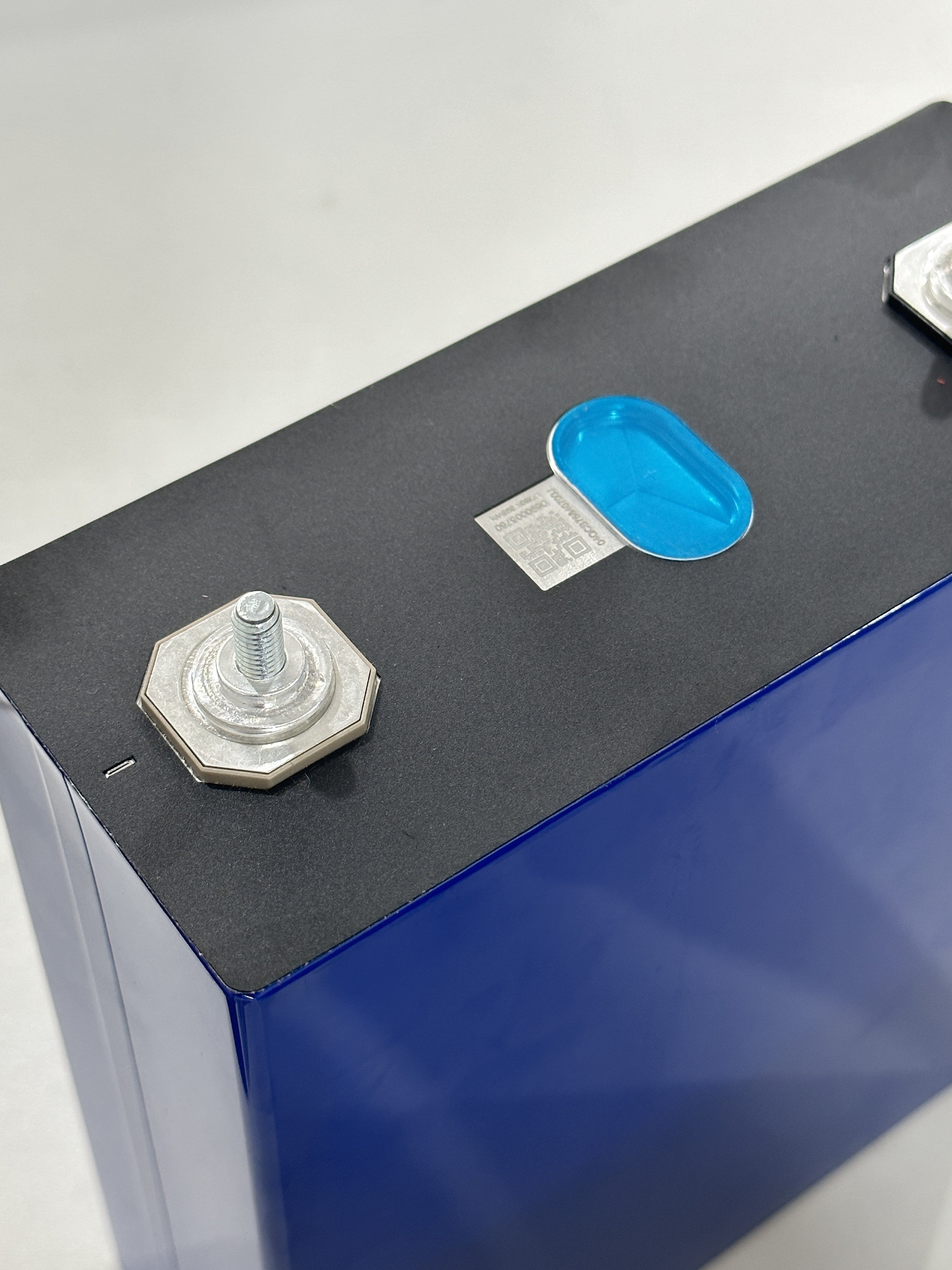 2024 Newest 10000 Cycles MB30 306Ah 3.2V 336AH LiFePO4 Prismatic Battery Cell LFP 310ah lithium ion batteries for Solar System