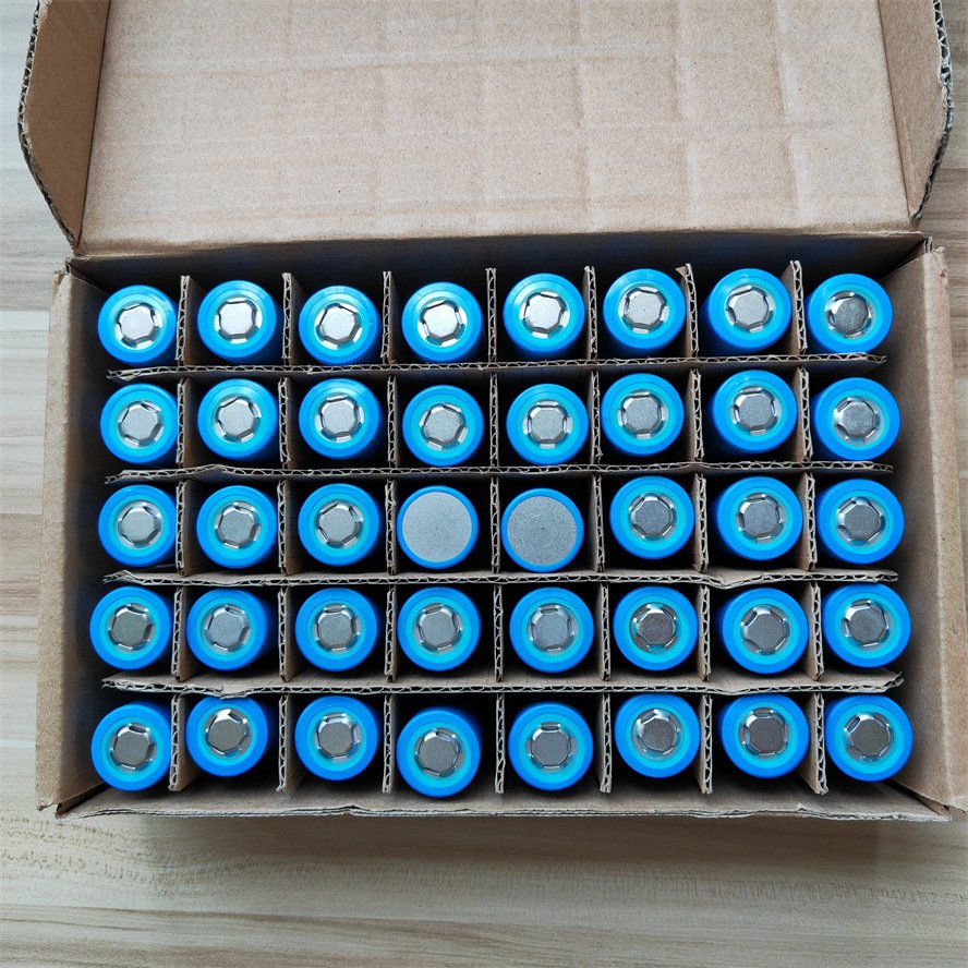 LiFePO4 26650 3.2V 5000mAh Rechargeable LiFePO4 battery 26650 Toy flashlight tool 60A High discharge battery