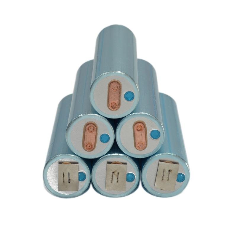 deep cycle lithium ion batteries cells in stock 3.2V cylindrical lifepo4 battery cell