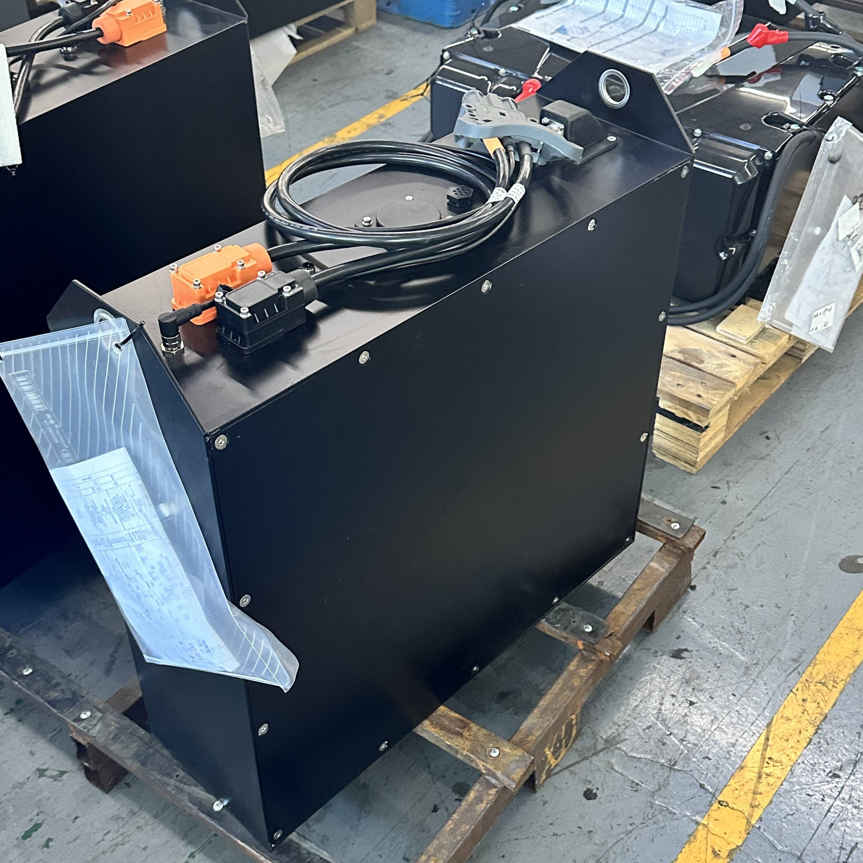 300Ah 24V Forklift Battery Fast Charge Lithium Forklift Battery 24V 25.6V 48V 51.2V 72V 80V 83.2V LiFePO4 Battery for Forklift