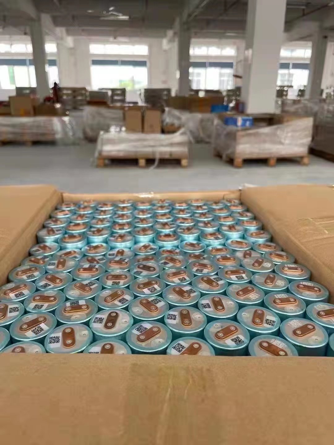 3.2V 15.5Ah LifePO4 Cylindrical 33140 32135 15.5ah lifepo4 3.2V 15ah LFP Lithium battery cell Lifepo4 Lithium Battery