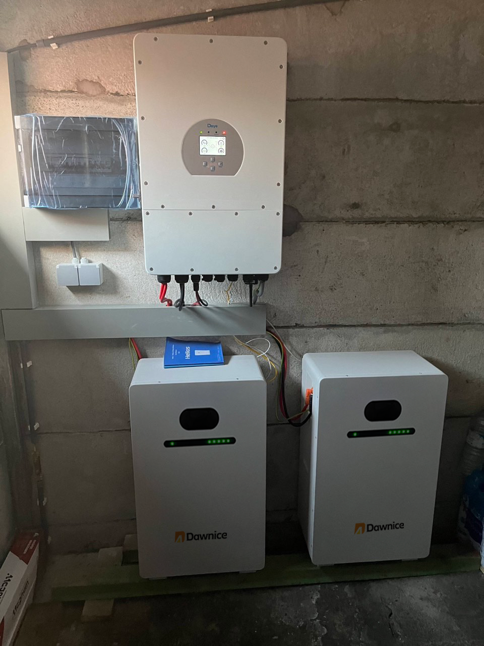 Dawnice EU Stock Energy Storage System 51.2V Lithium Ion Battery Pack 10kwh 15kw 20kwh Power Wall Lifepo4 Battery 400Ah With BMS