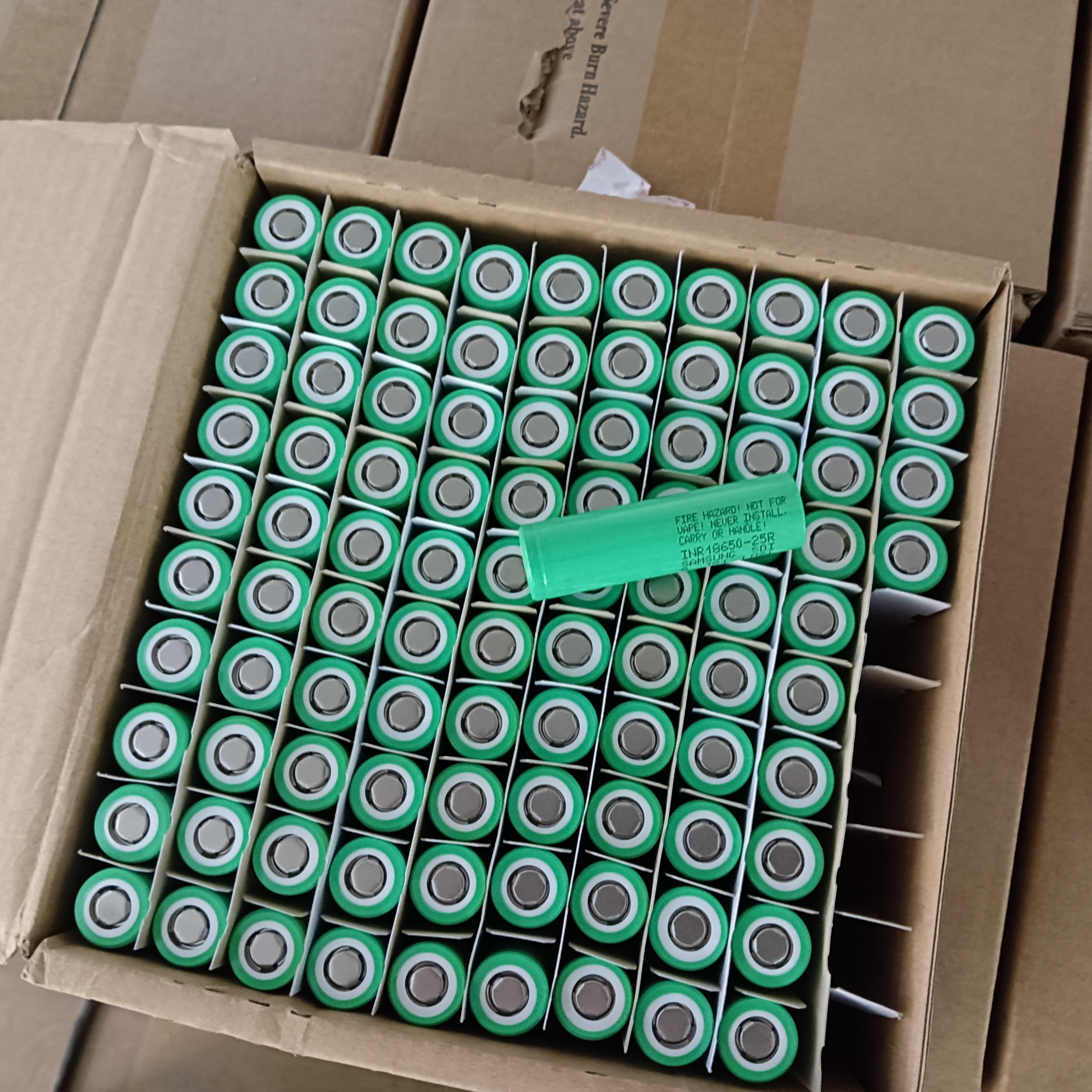 Original 3.6V INR18650-25R 2500mAh Max 30A Continuously Discharge Vacuum Cleaner Battery For Samsung-25R