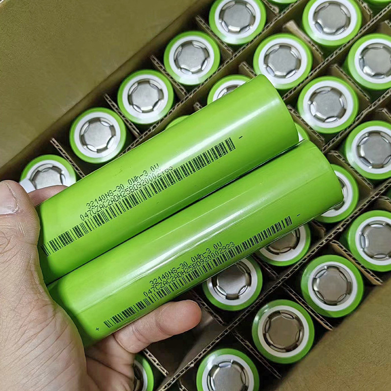New cylindrical sodium ion lithium battery 3.1v than 32140 10ah low temperature and high temperature power storage cell