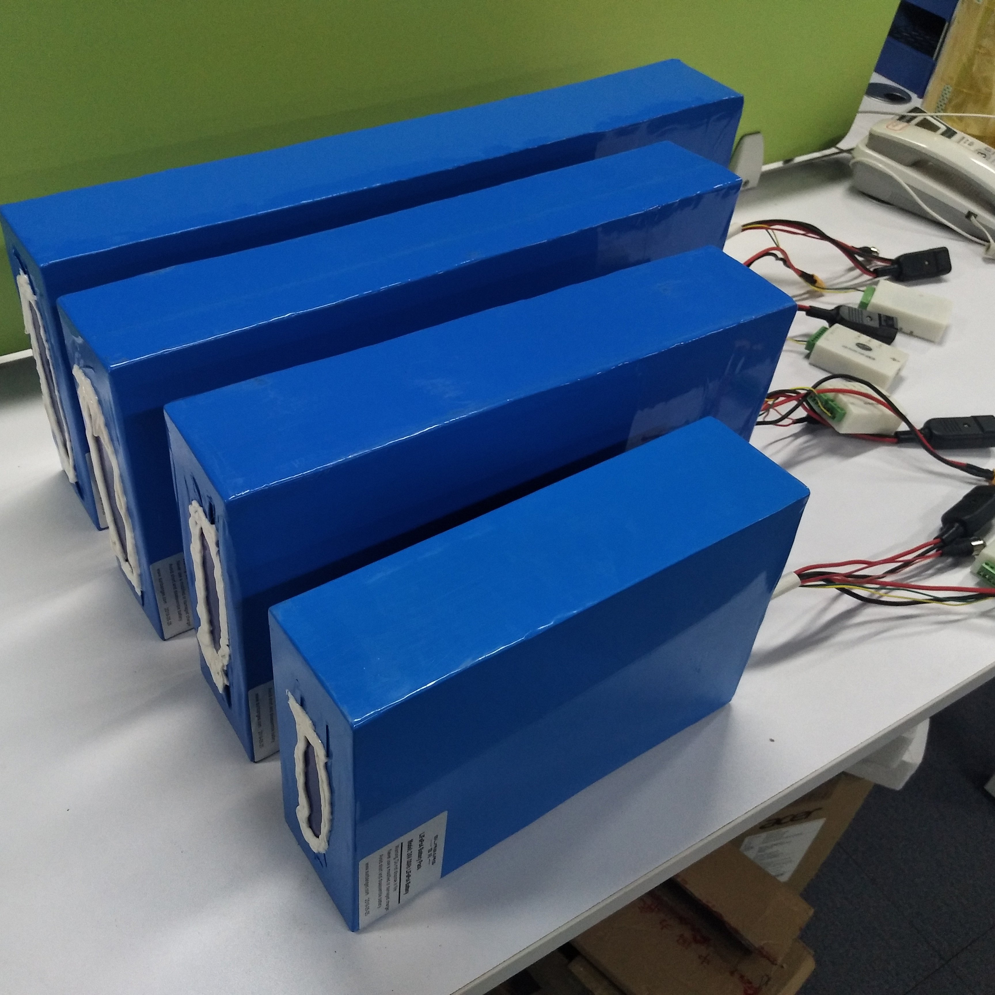 Customized E-bike Motorcycle Escooter Lithium Battery Pack 24V 36V 48V 60V 72V 10Ah 12Ah 20Ah 30Ah 50Ah 80Ah Lithium Ion Battery