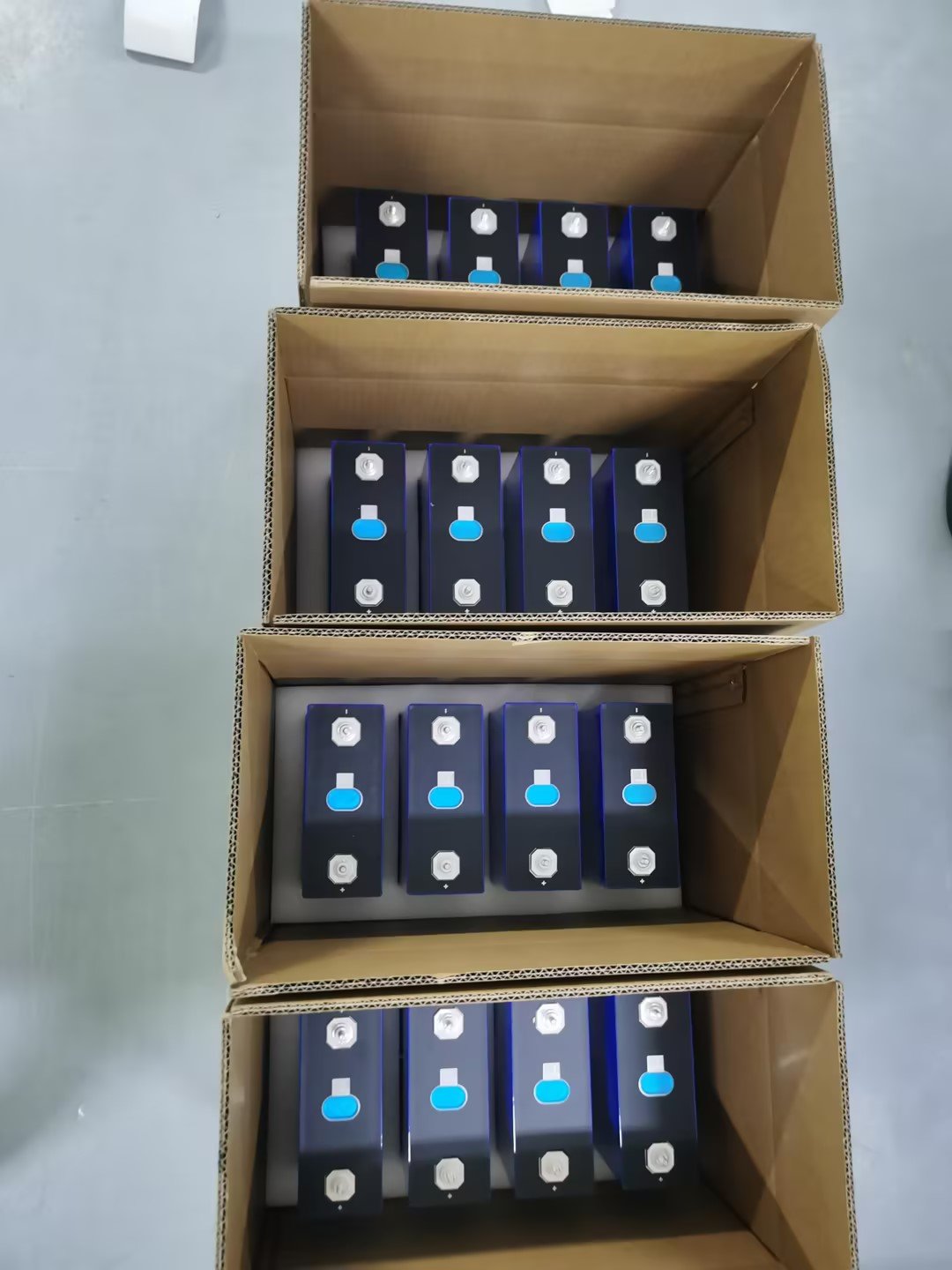 Basengreen 3.2v 280ah lf280k Energy Lithium Ion Batteries Grade A 306ah 314ah Lifepo4 Battery 280ah Cells EU Warehouse 24V 48V