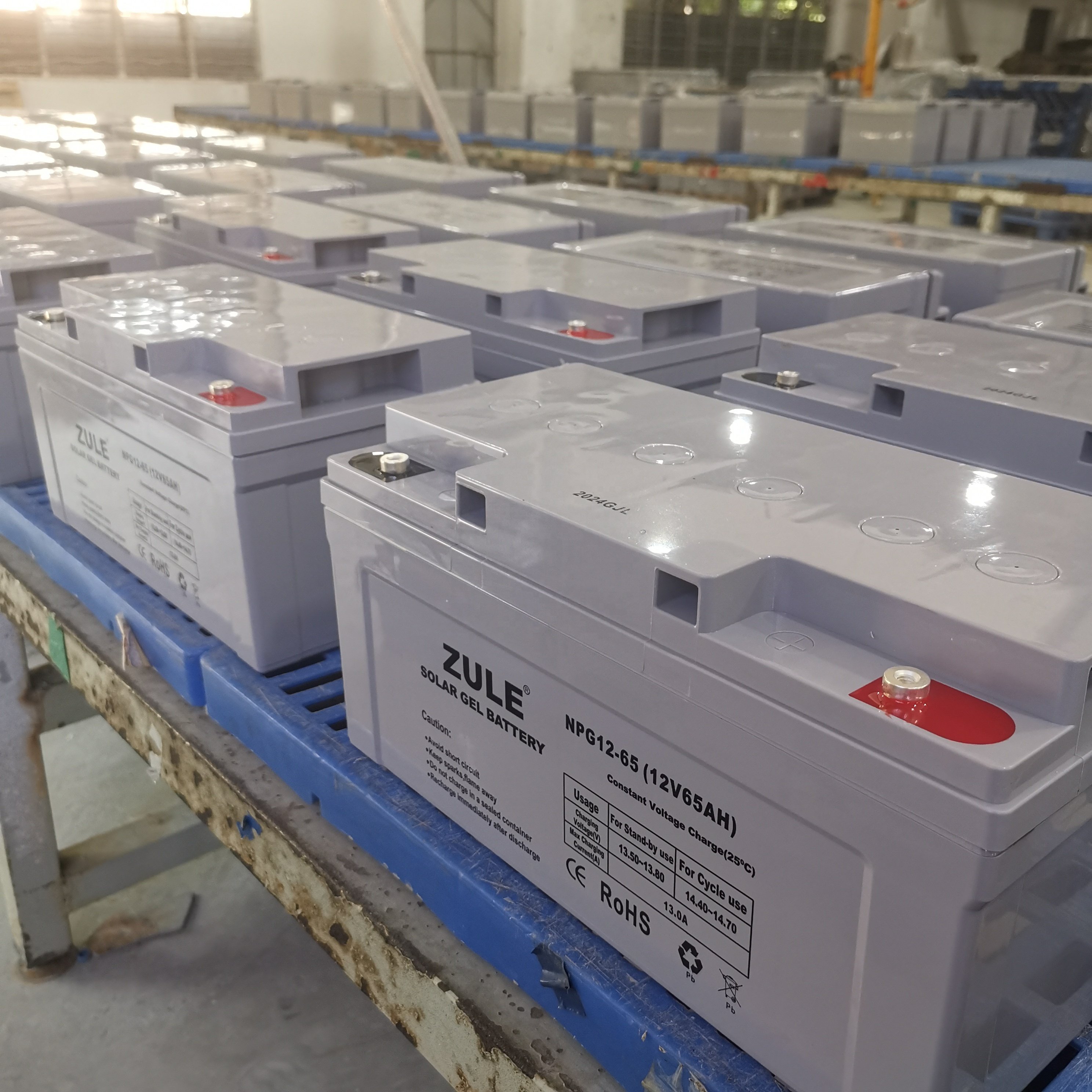 High efficiency Deep cycle solar lead-acid battery 12v65AH rechargeable maintenance-free solar battery for Solar energy system