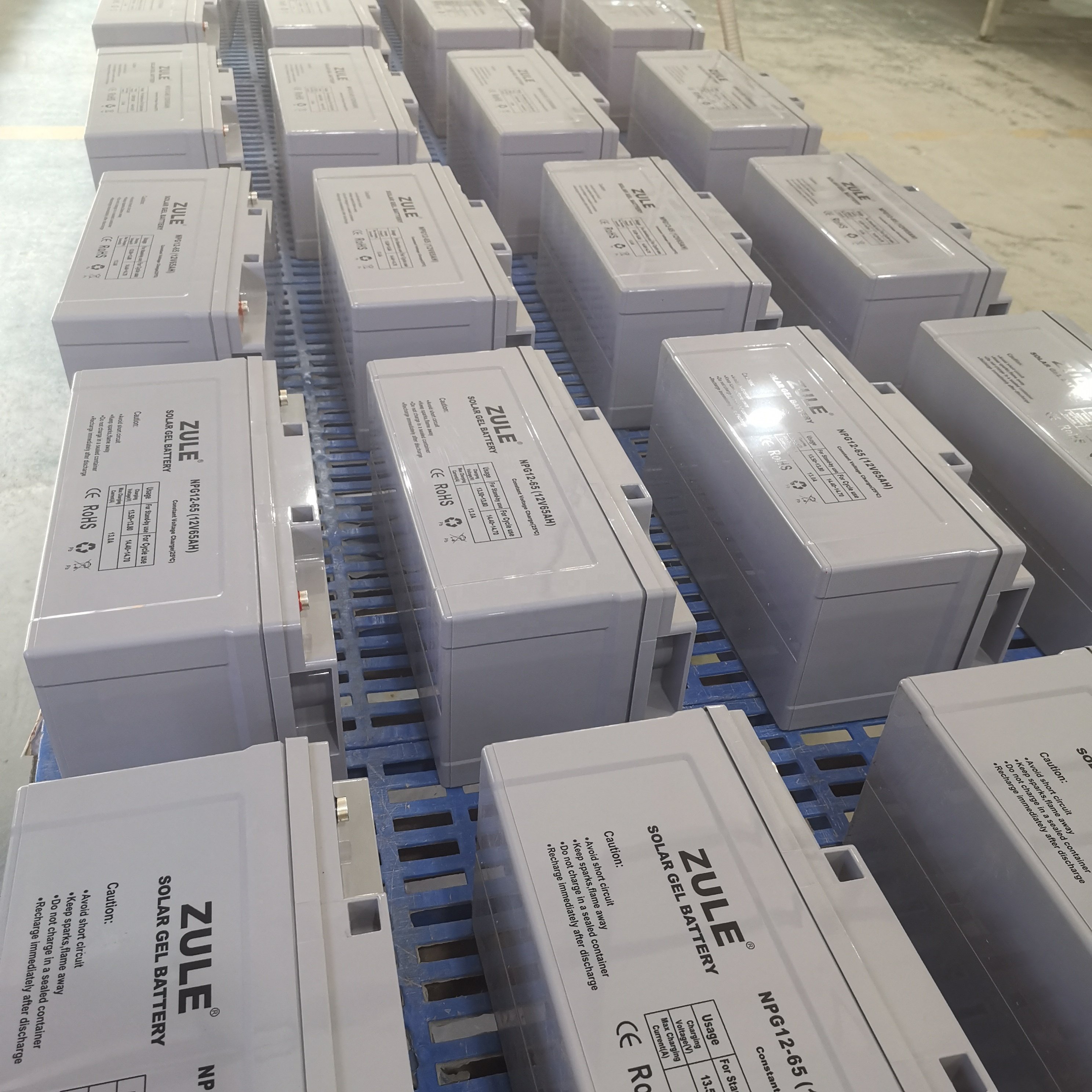 High efficiency Deep cycle solar lead-acid battery 12v65AH rechargeable maintenance-free solar battery for Solar energy system
