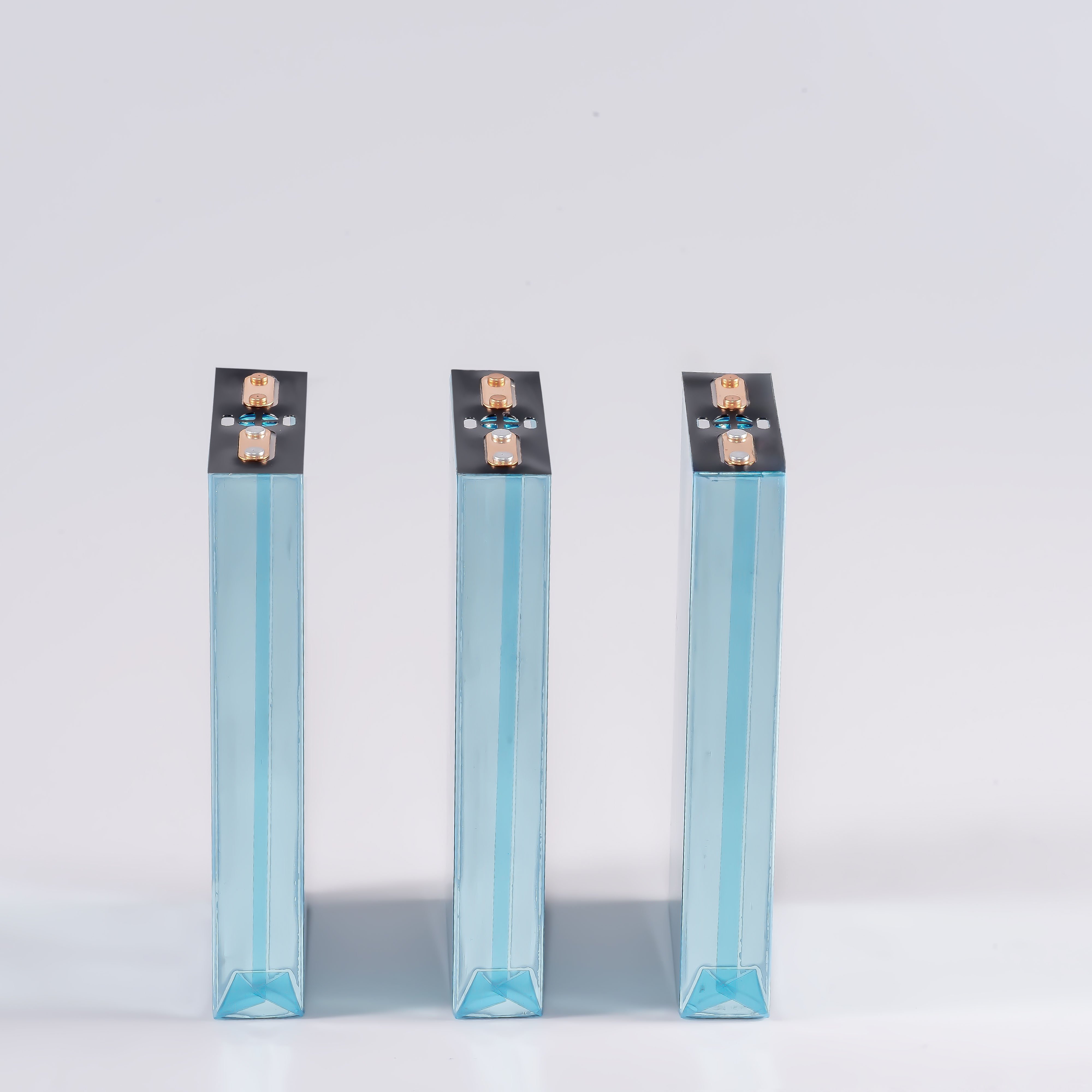 Deep cycle 2500 Times Lifepo4 Cells 3.2V21Ah lifepo4 lithium battery cell for EV car.