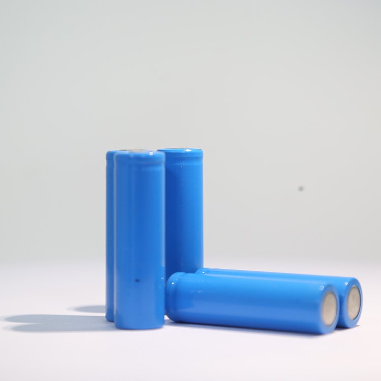 High magnification rechargeable batteries 3.7v lithium ion battery 18500 2000mah lithium ion battery for power tools