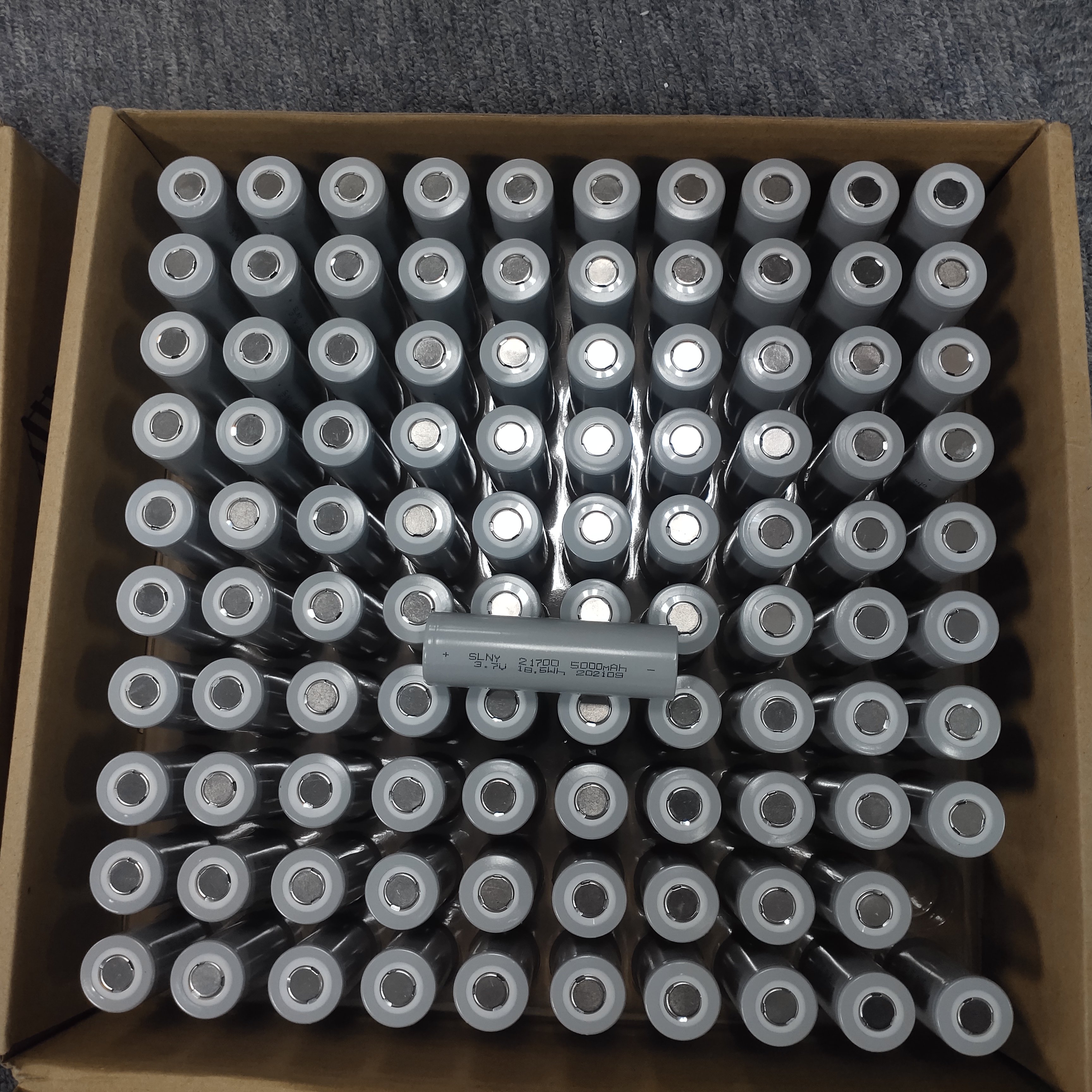 akku 21700 Authentic cylindrical 21700 rechargeable cells 3.7v 5000mah lithium ion battery cell for home appliance