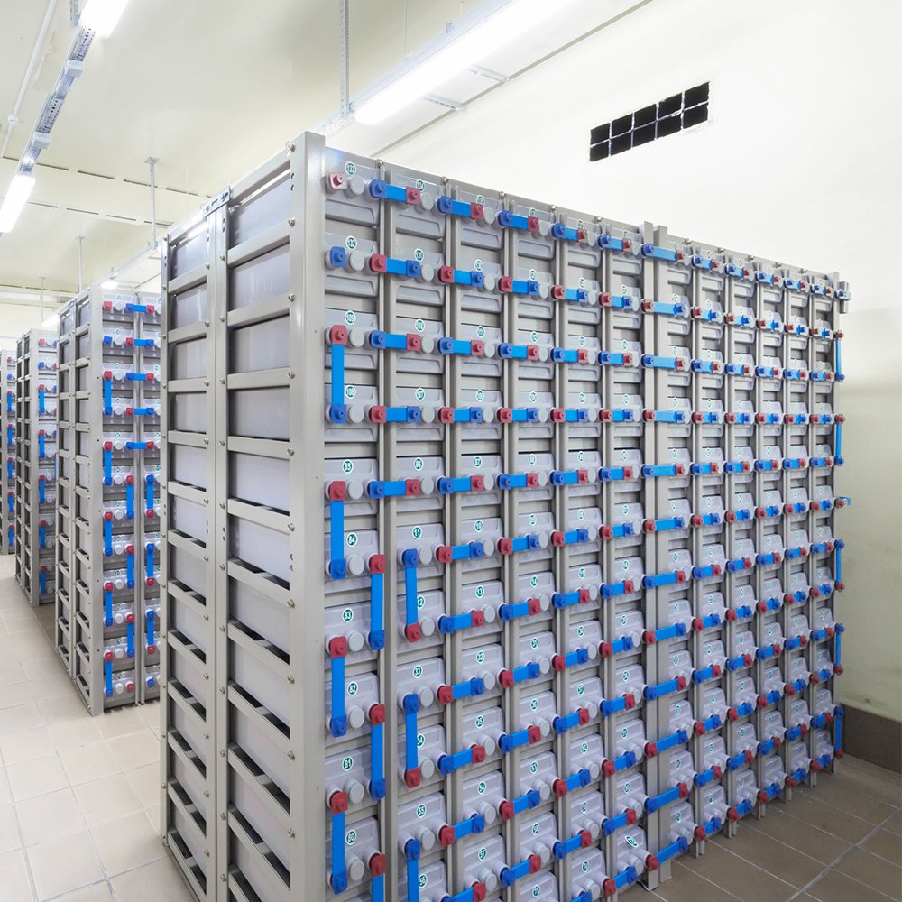 Factory Price Complete 30kw 50kw 100kw 150kw Hybrid Grid Solar System With Batteries For Commercial