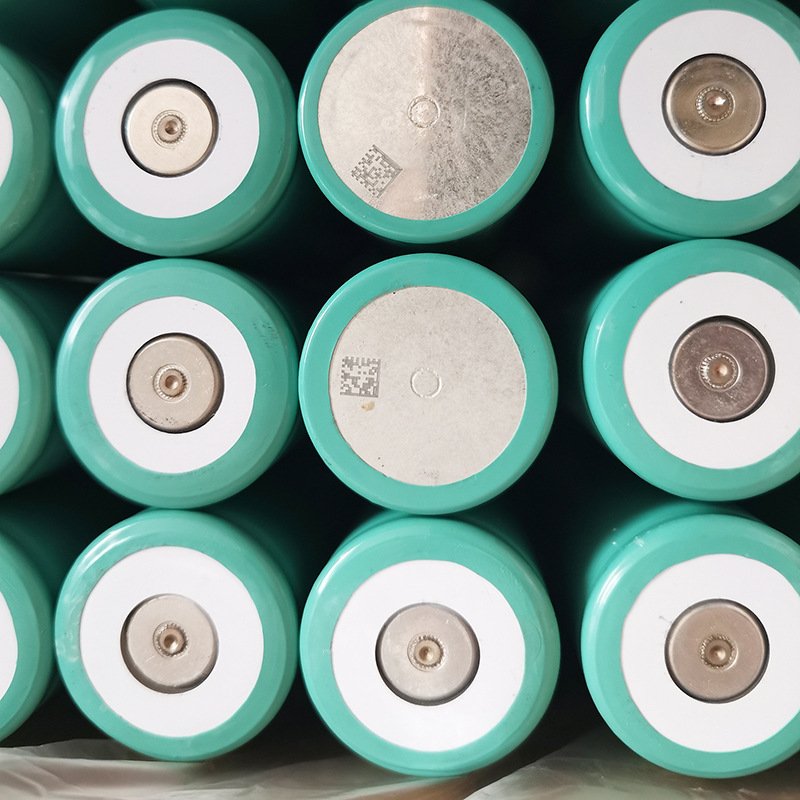 32700 lithium iron phosphate battery 6000mAh vehicle outdoor energy storage 3.2V cycle 2000 times