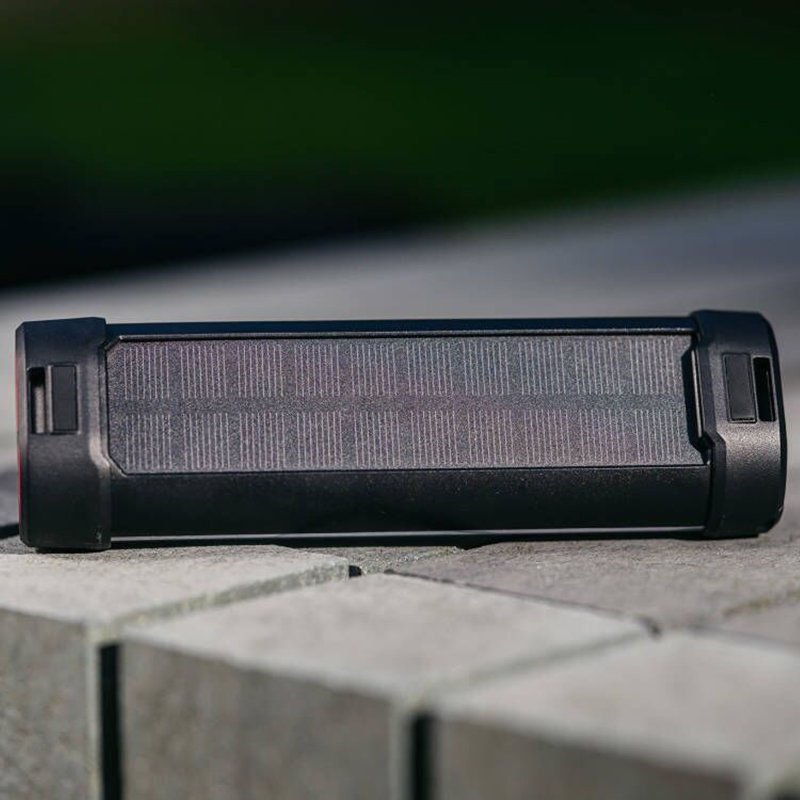 2 in 1 Camping Light Magnetic Portable Charger 6000mah 8000mah Mini Waterproof IP66 Powerbank Power Station Solar Power Bank