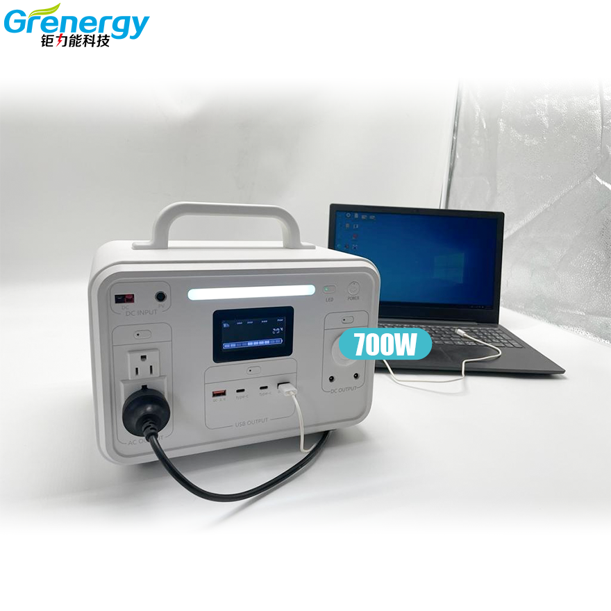 OEM/ODM Solar Battery Portable Charger Power Bank Lifepo4 Battery 700W 672Wh AC DC QC3.0 Led Power Station