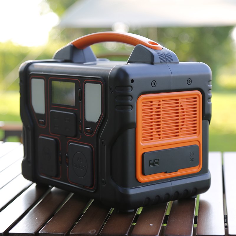 Mini Multifunction Emergency Backup AC DC 220V 110V 600W Portable Outdoor Power Stations Energy Storage System Solar Generator