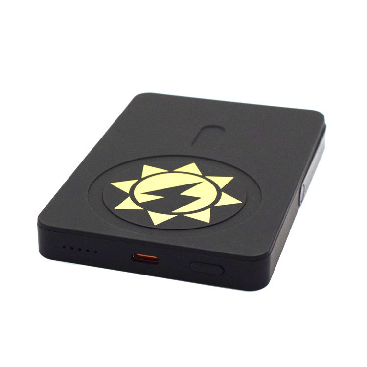High-Efficient with mobile phone stand function portable wireless charger mini magnetic solar power bank 5000mAh for phone