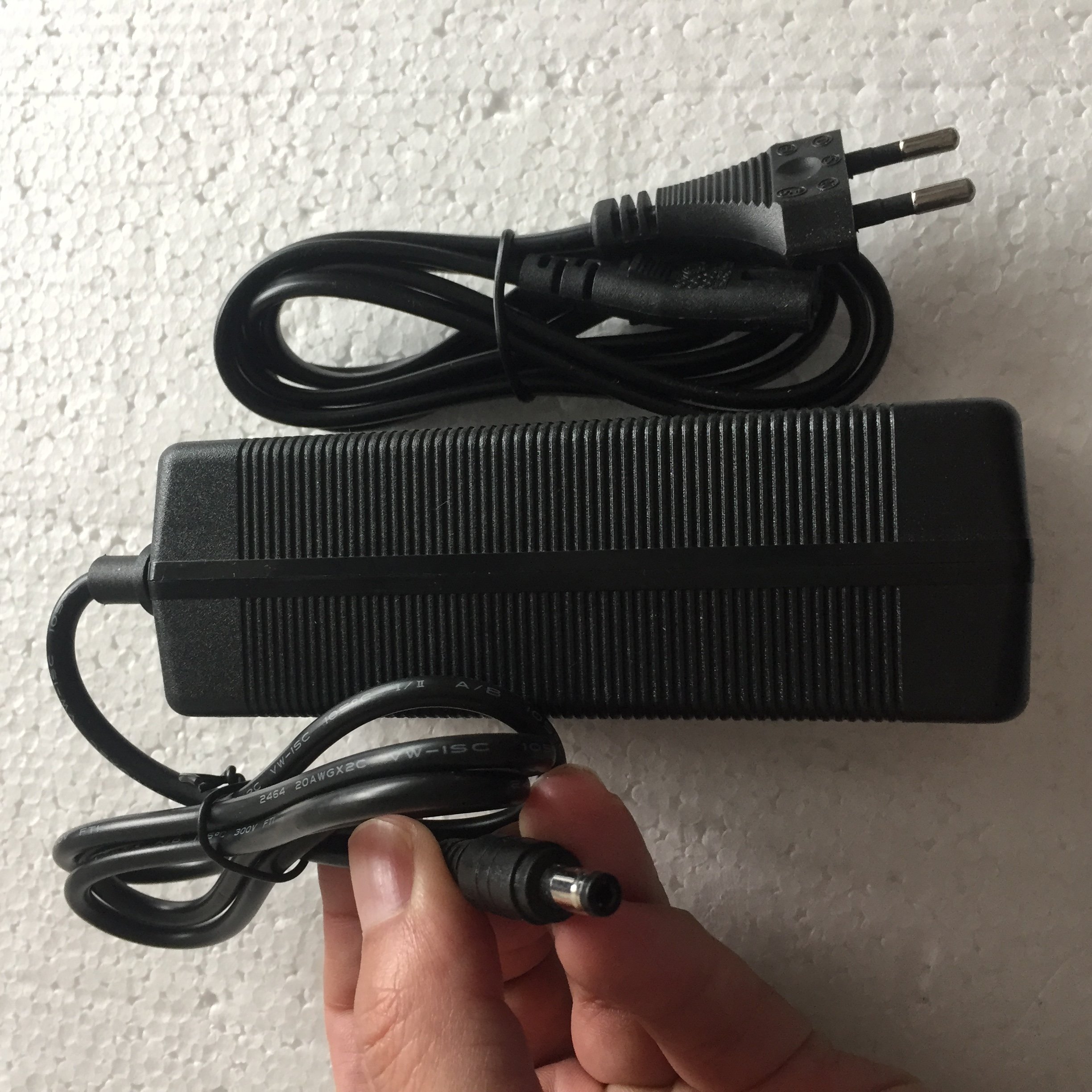 Factory wholesale 42V 2A lithium ion solar 36V hoverboard charger bicycle battery charger