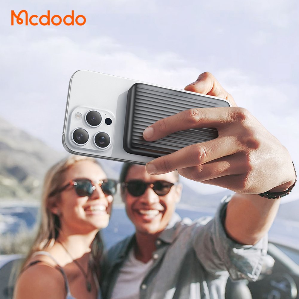 Mcdodo 781 MagQ Portable Charger 10000mAh 15W Qi2 Wireless Charging 30W PD Fast Charging Smart LED USB-C Magnetic Power Bank Qi2