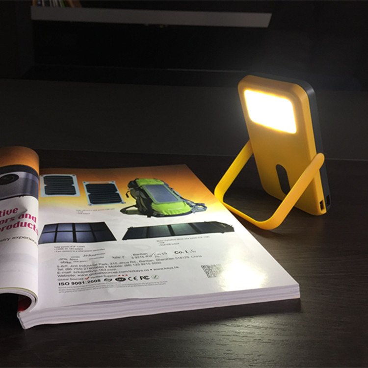 Custom Logo Travel Solar Powerbank Mobile Phone Charging Portable Mini Outdoor 10000mah 8000mah Solar Charger Power Bank